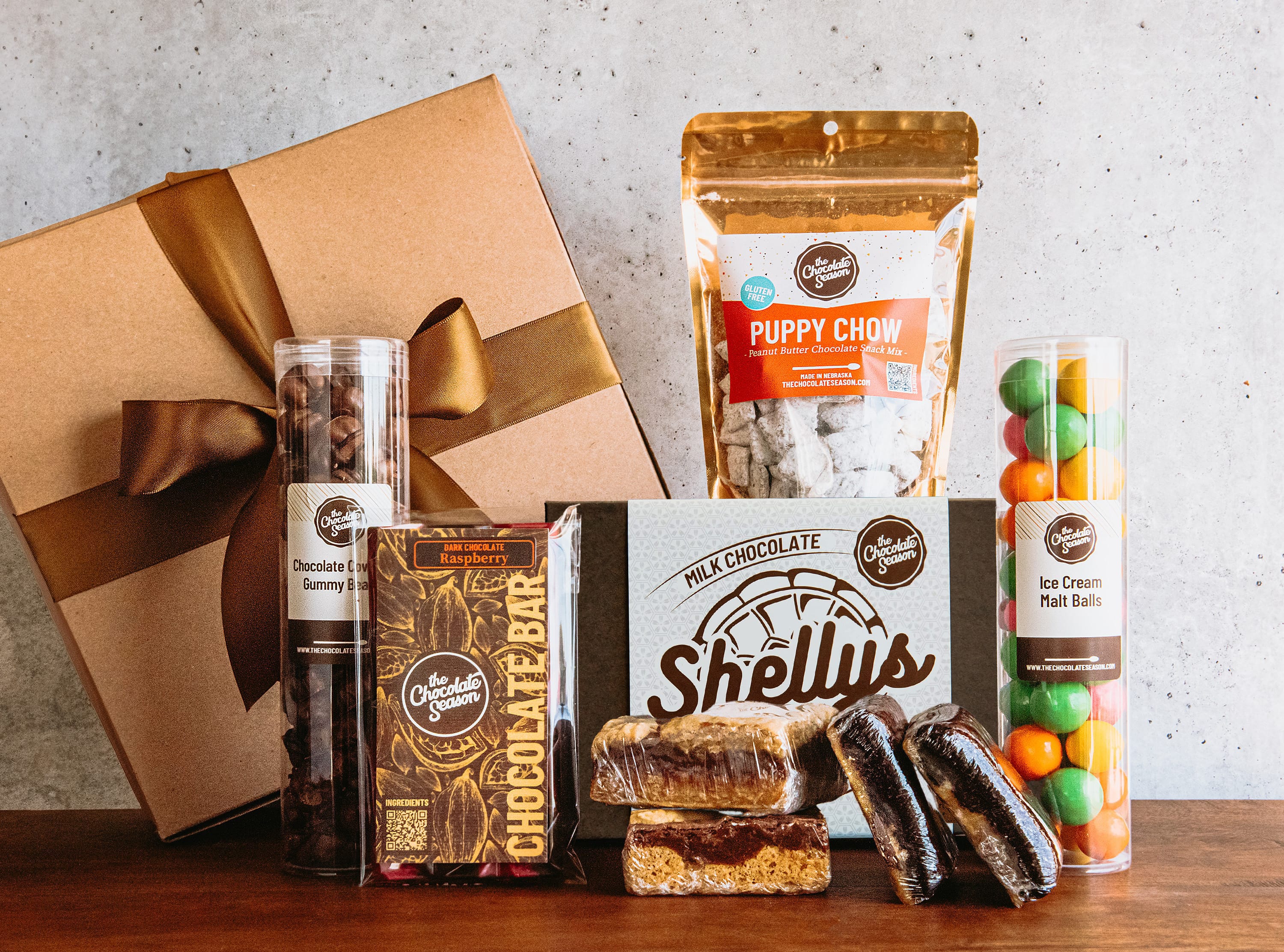 family-fun-giftbox-temp.jpg?v=