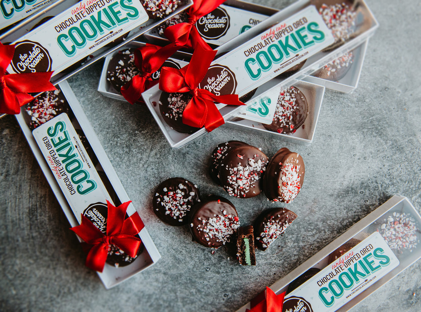 Candy Cane Chocolate Dipped Oreos